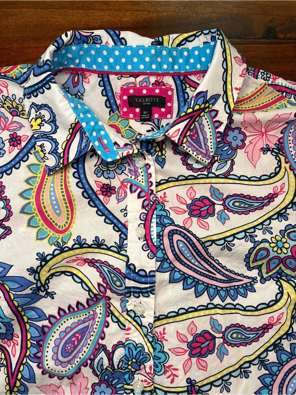 Talbots Women’s Button Down Shirt Size XLP Blue Pink Paisley Cotton Blouse - Picture 2 of 8